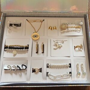 Elegant Gold and Silver Jewelry Set
